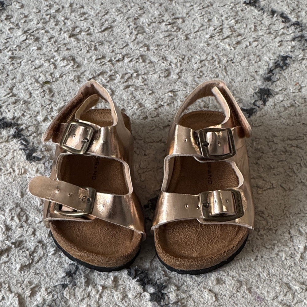 Lucky Brand Kids Metallic Sandals